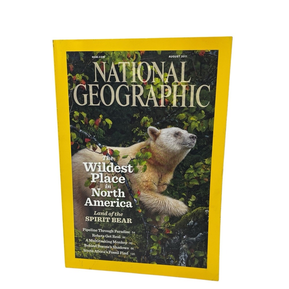 National Geographic Magazine August‎ 2011 Land of the Spirit Bear, North America